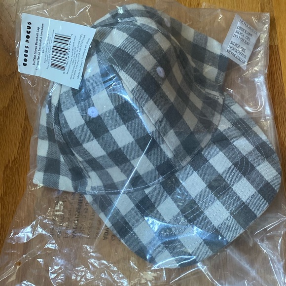 Buffalo checkered hat - Picture 3 of 4